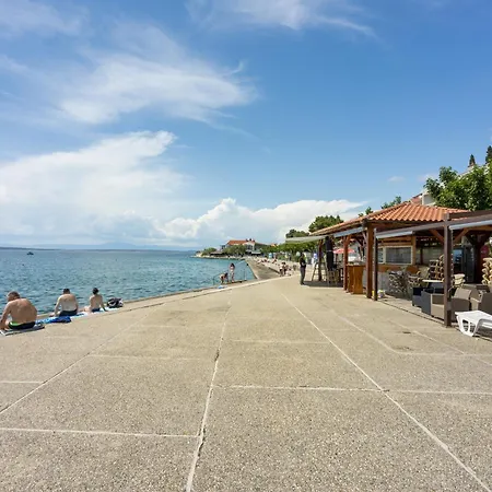 Apartment With A Parking Space Selce, Crikvenica - 15244